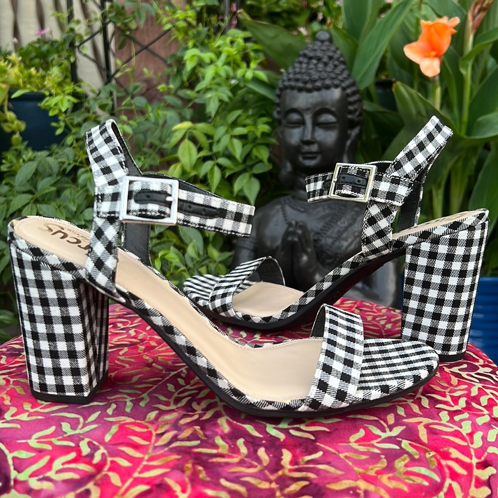 Super Cute Gingham “Circus” by Sam Edelman High Block Heel Sandals